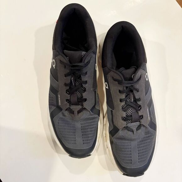 On Running Sneaker Cloudrunner Mens Size 10 Black $160.00 - Picture 2 of 7